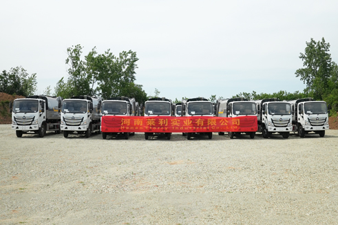 Garbage Compactor Trucks